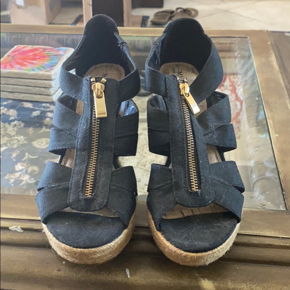 Merino zip up wedge heels NWOB size 8